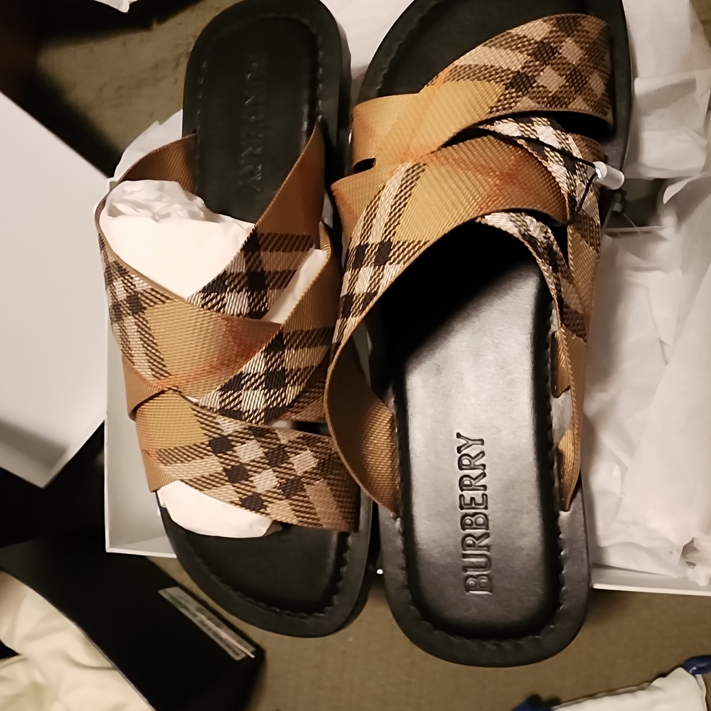 Burberry Men's Black and Brown Check Sandals